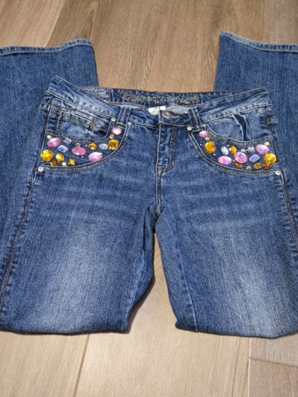 REQUEST Blue Jeans Gems Pink Gold Rhinestones Women’s Size 31
